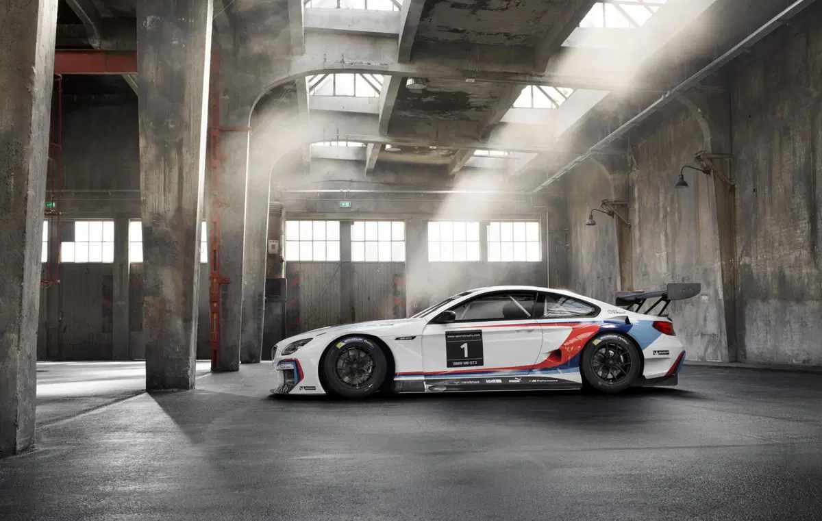 BMW: M6 GT3 e Coupé Competition Edition per stupire (33)