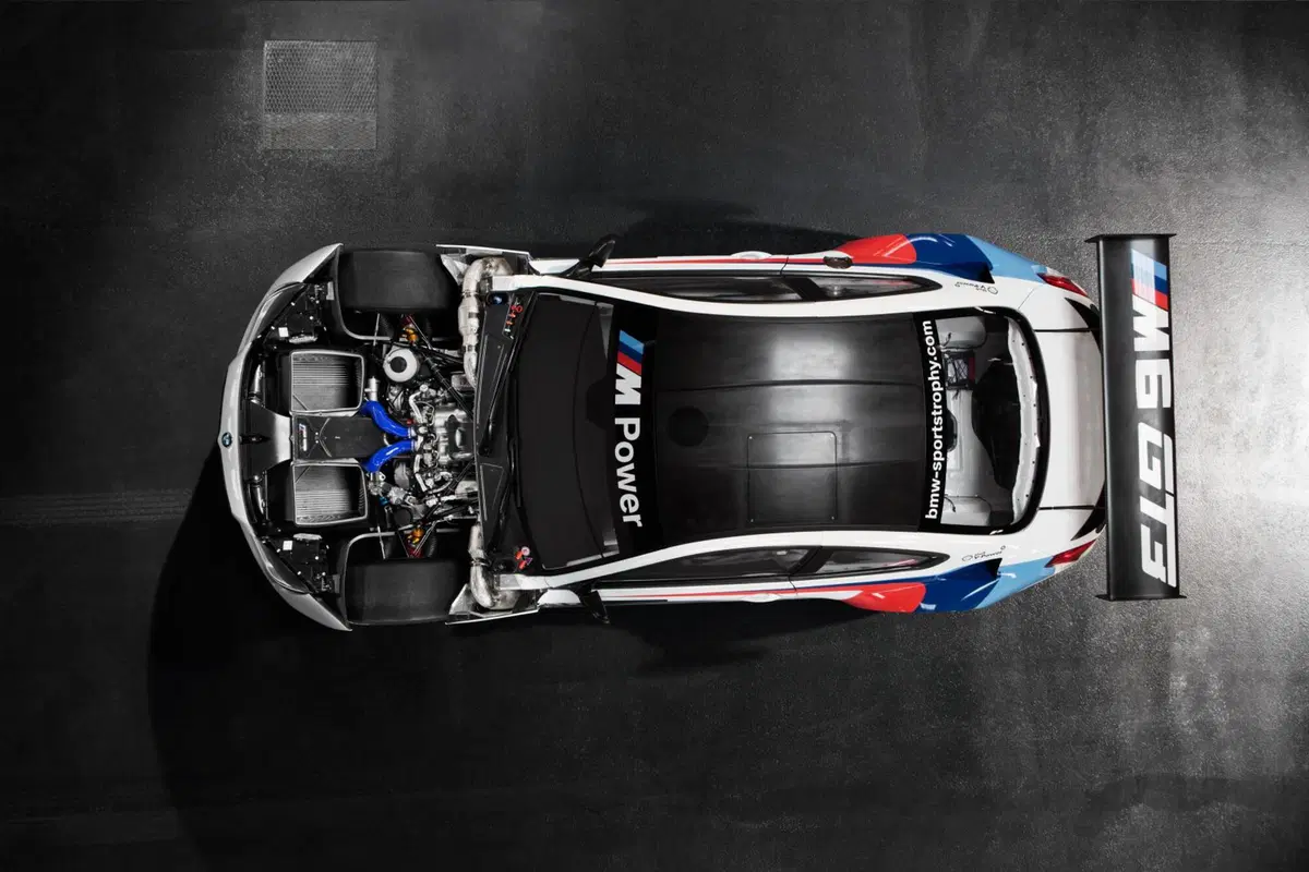 BMW: M6 GT3 e Coupé Competition Edition per stupire (36)