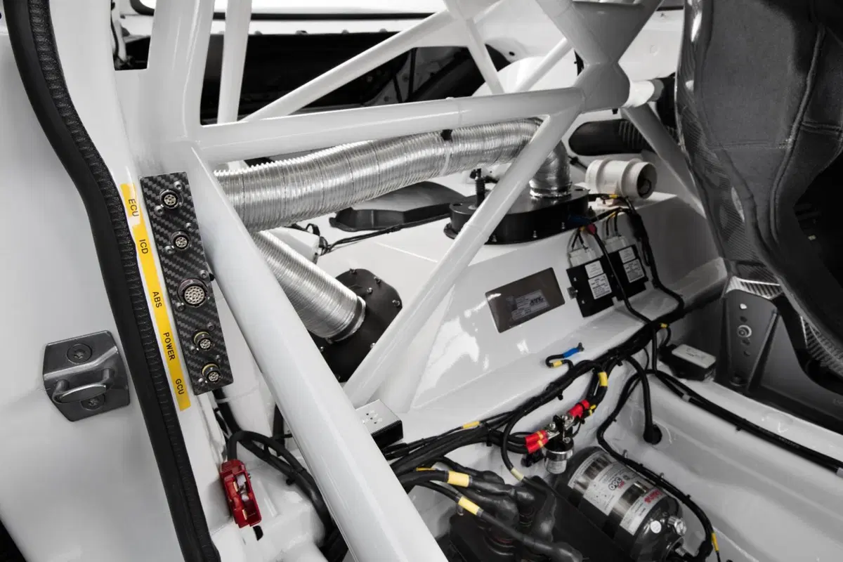 BMW: M6 GT3 e Coupé Competition Edition per stupire (37)