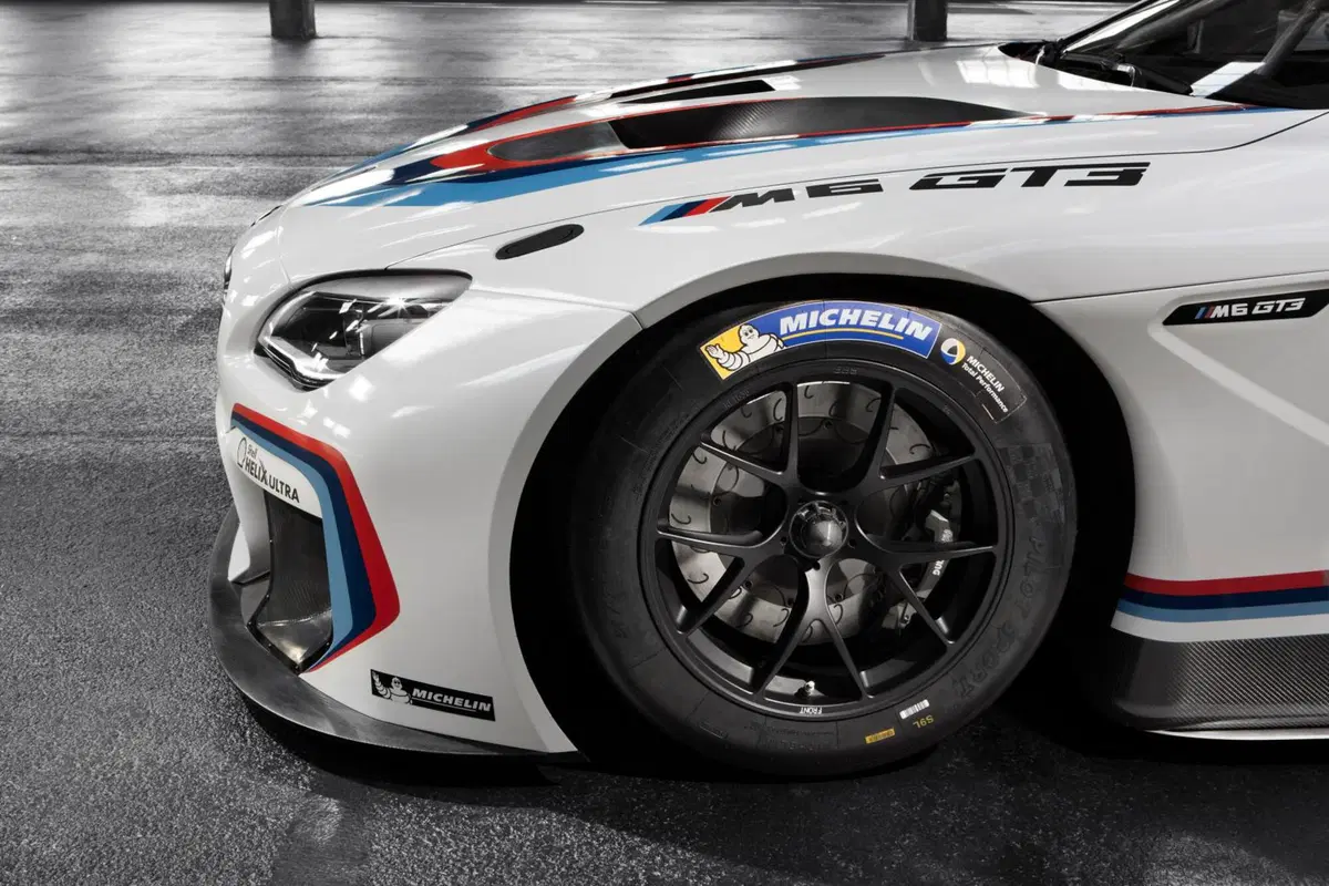 BMW: M6 GT3 e Coupé Competition Edition per stupire (40)