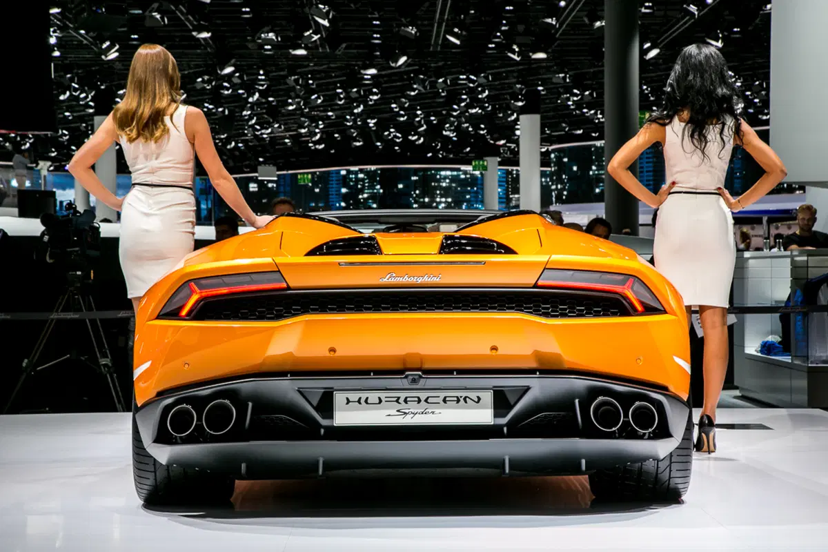 Salone di Francoforte 2015: ecco le ragazze più belle! (30)