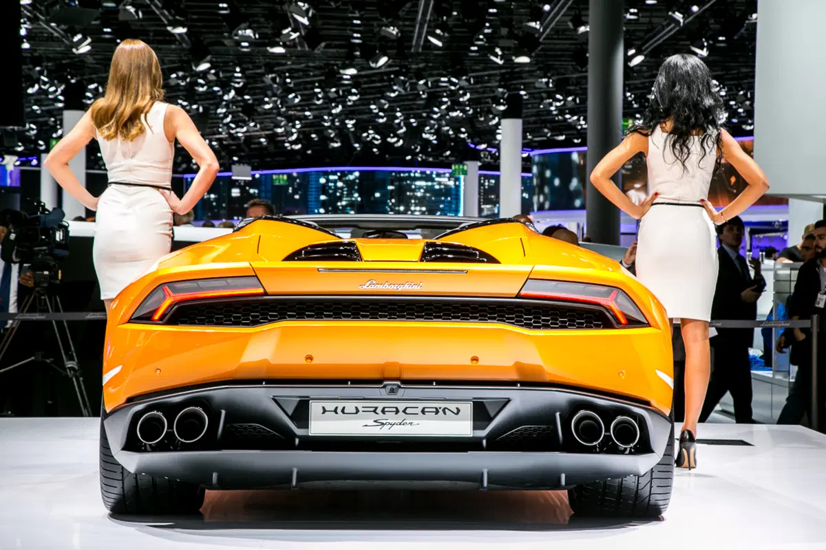 Salone di Francoforte 2015: ecco le ragazze più belle! (31)