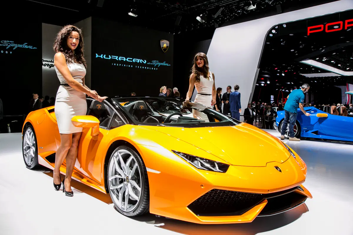 Salone di Francoforte 2015: ecco le ragazze più belle! (35)