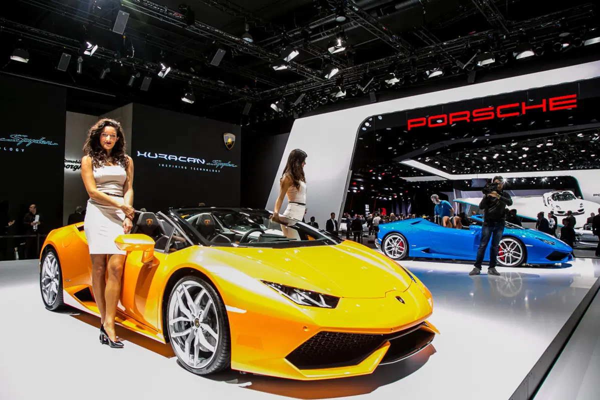 Salone di Francoforte 2015: ecco le ragazze più belle! (38)
