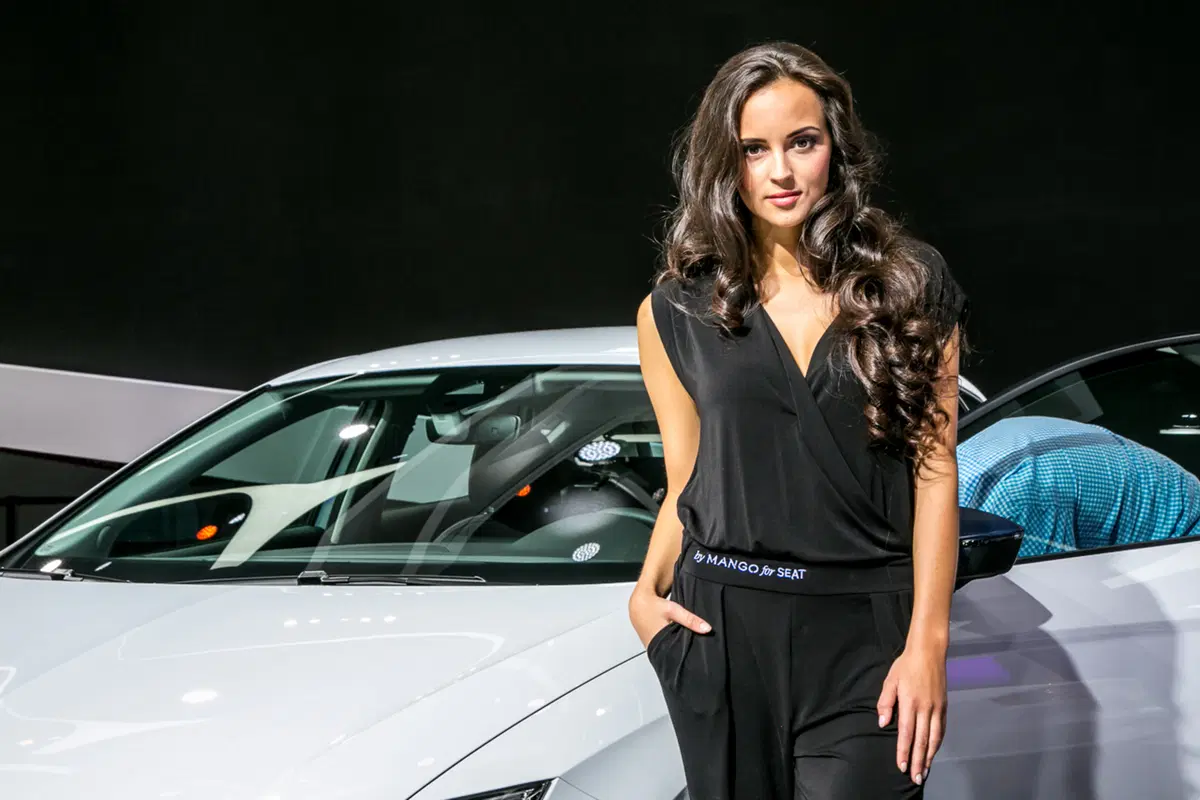Salone di Francoforte 2015: ecco le ragazze più belle! (80)
