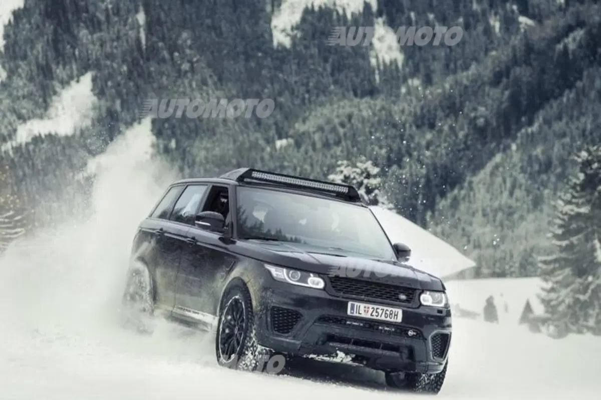 James Bond “Spectre”, ecco le Jaguar e Land Rover sul set (3)