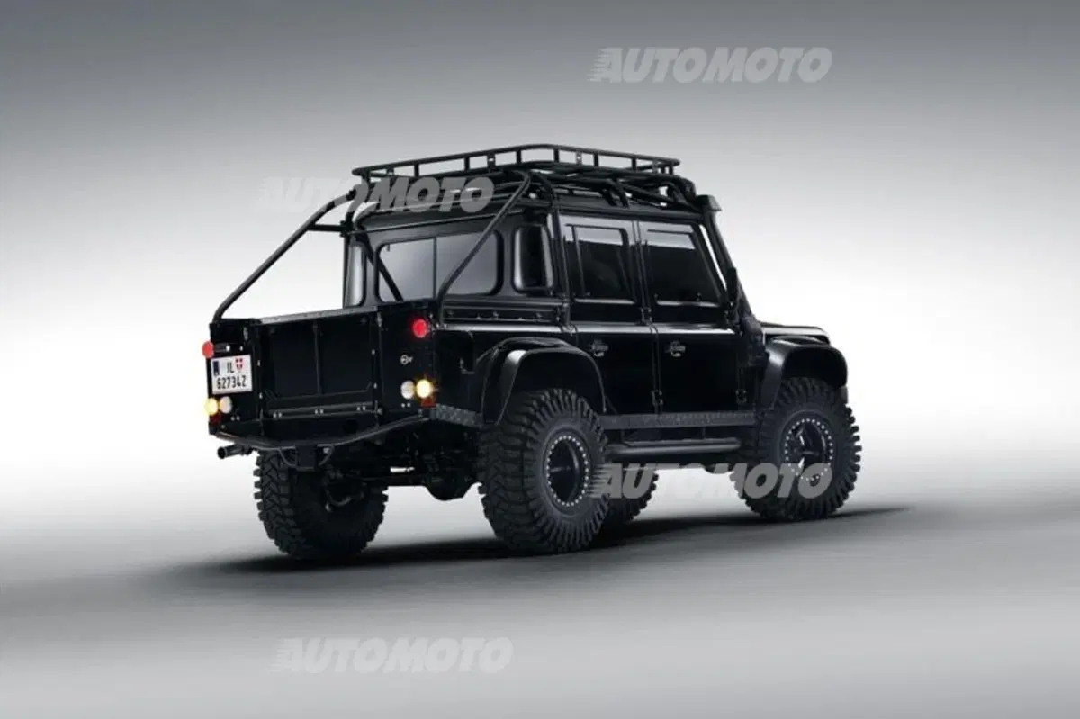James Bond “Spectre”, ecco le Jaguar e Land Rover sul set (29)