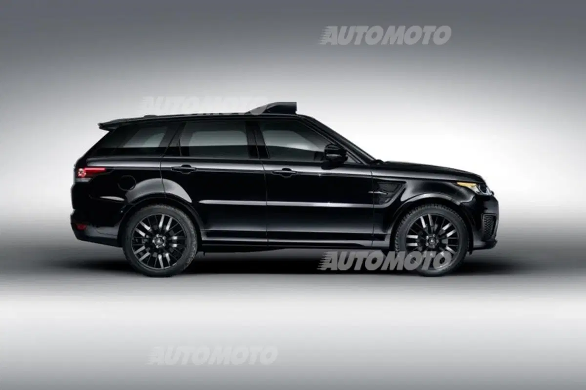 James Bond “Spectre”, ecco le Jaguar e Land Rover sul set (30)