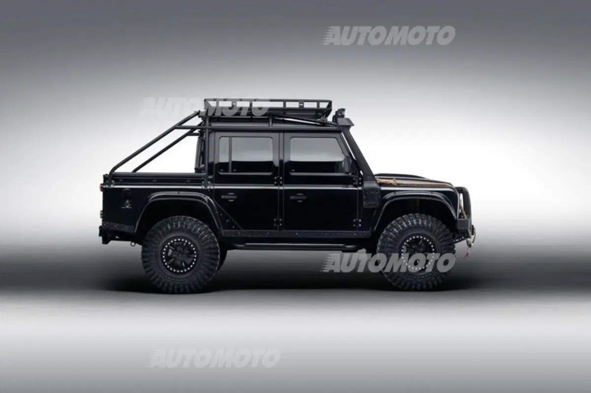 James Bond “Spectre”, ecco le Jaguar e Land Rover sul set (34)