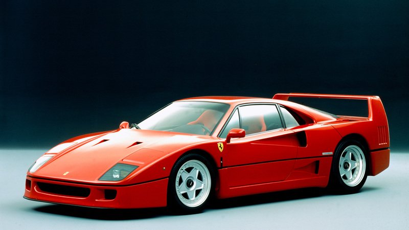 Ferrari F40 compie 30 anni! Tanti auguri alla leggenda