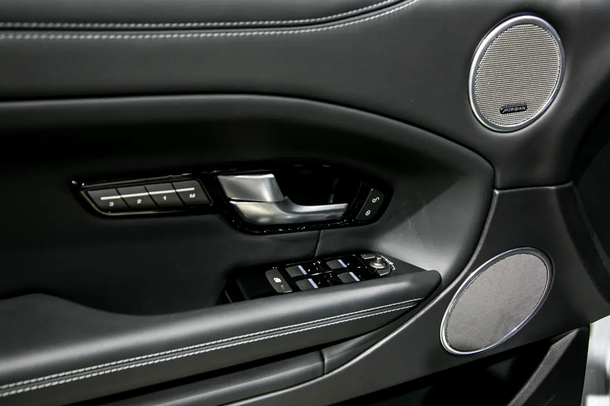Land Rover al Salone di Francoforte 2015 (26)