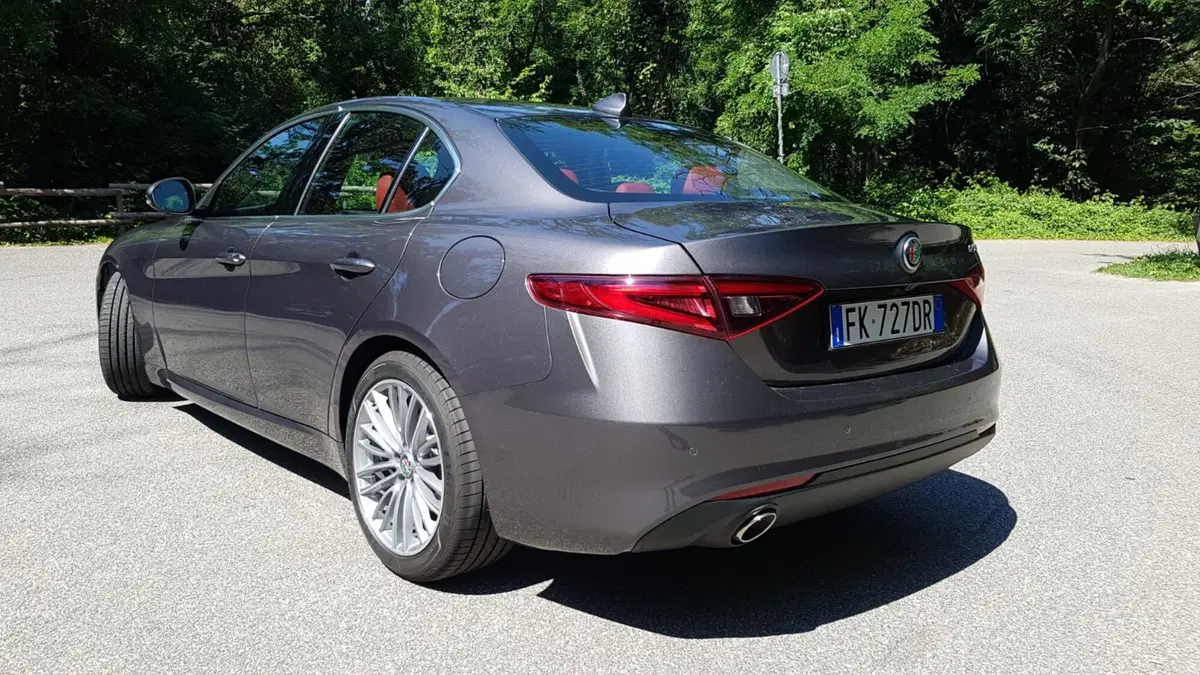 Alfa Romeo Giulia (3)