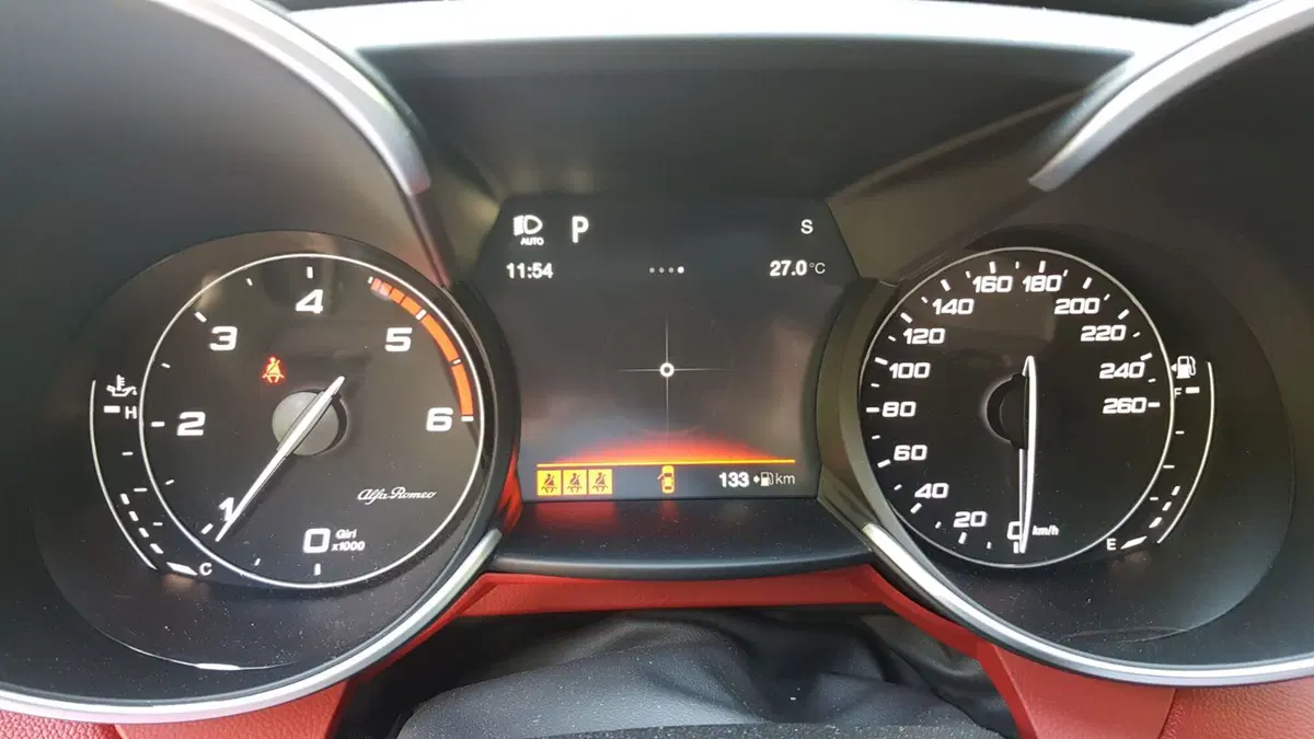 Alfa Romeo Giulia (13)