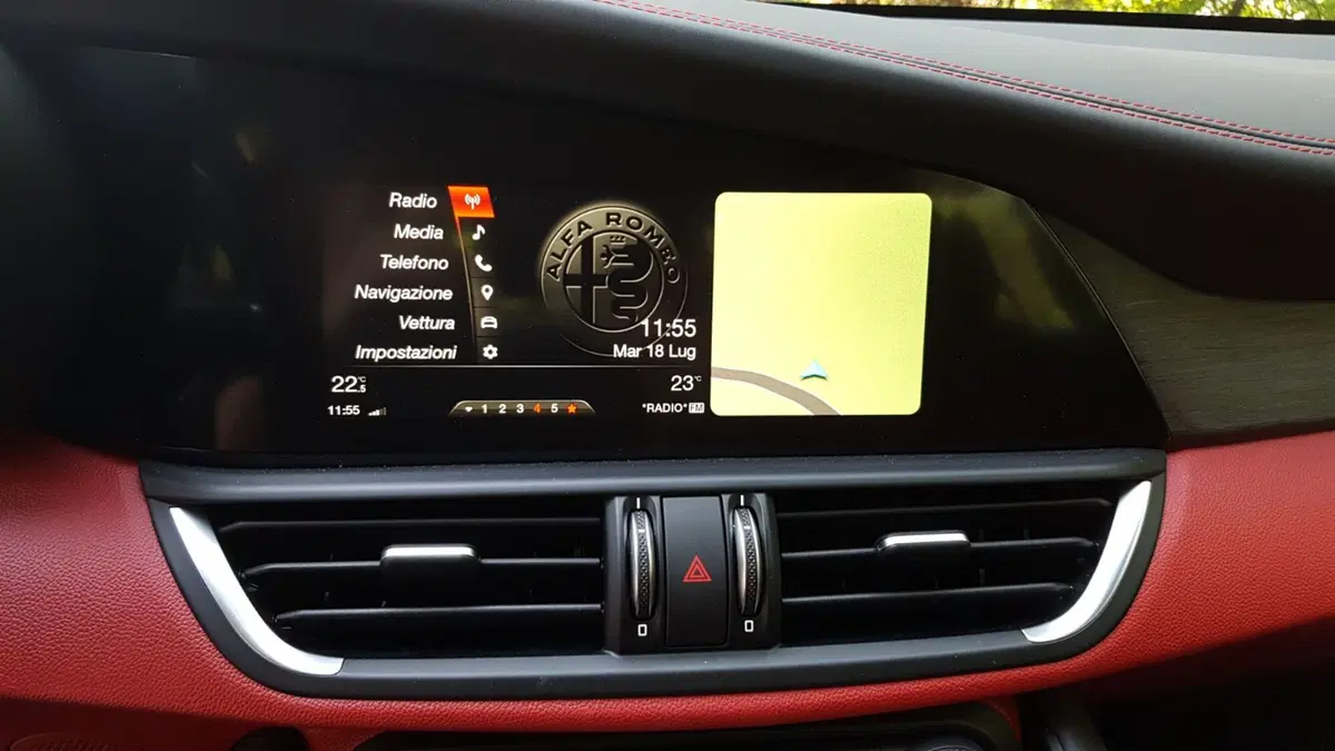 Alfa Romeo Giulia (19)