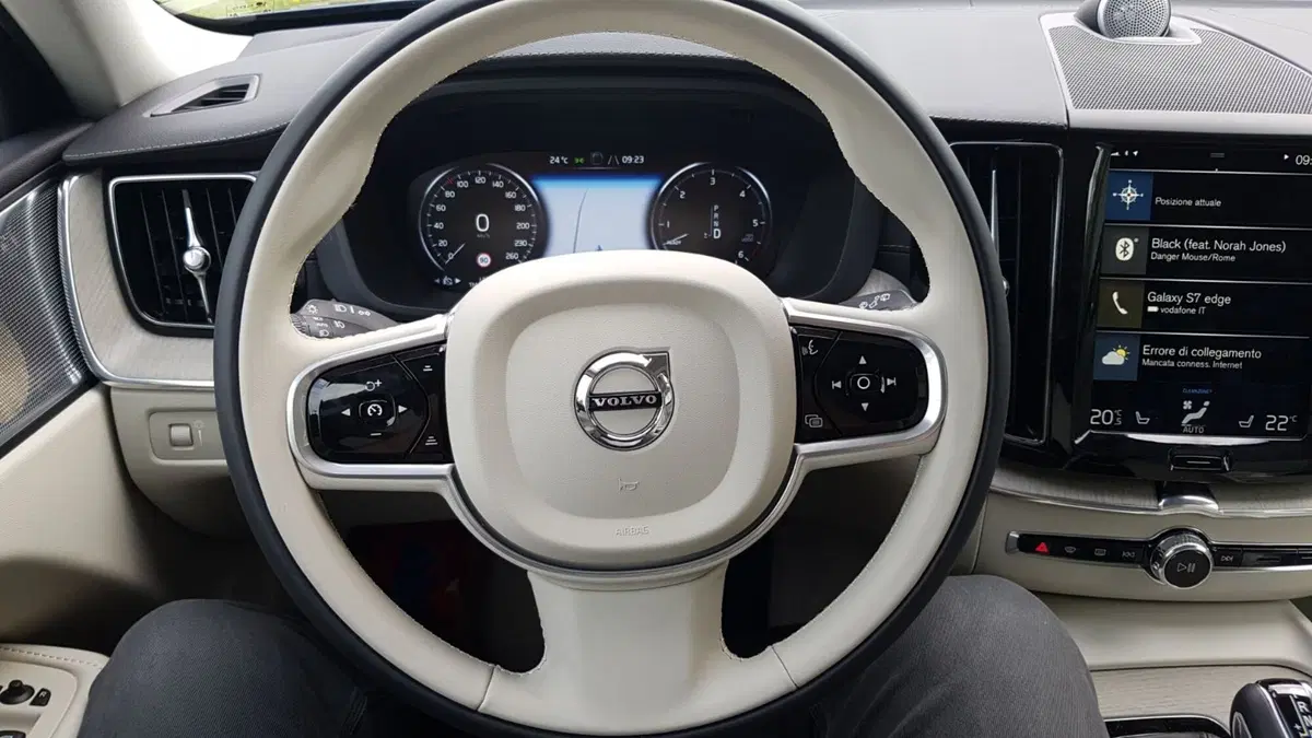 Volvo XC60 per settembre (23)