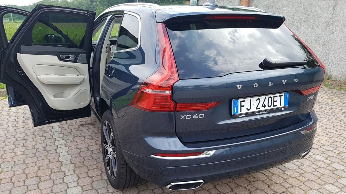 Volvo XC60 per settembre (5)