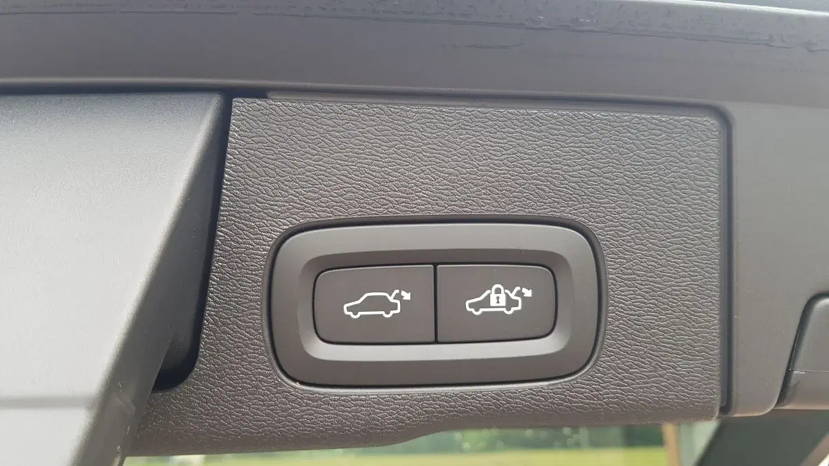 Volvo XC60 per settembre (18)