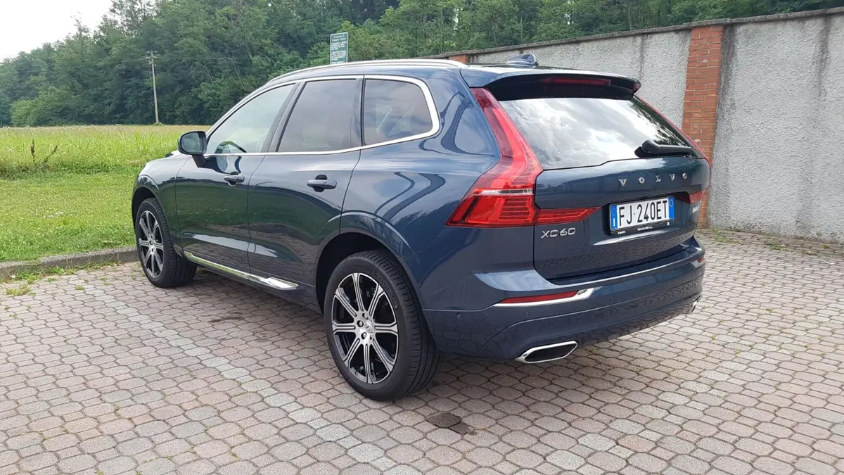 Volvo XC60 per settembre (6)
