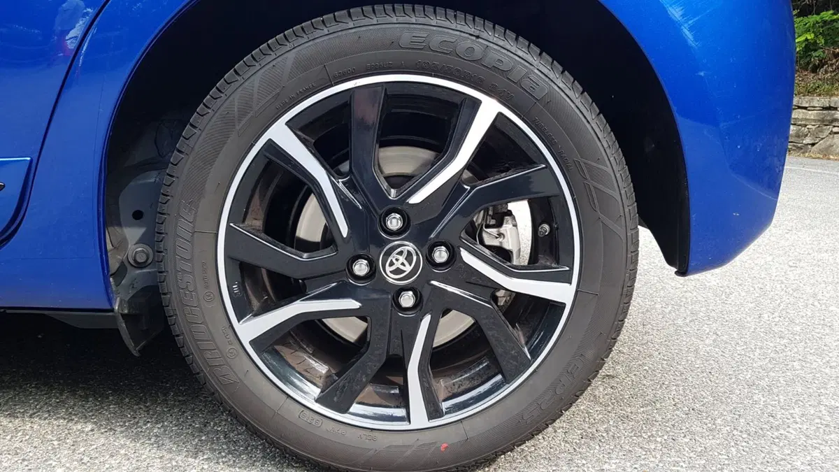 Toyota Yaris (6)