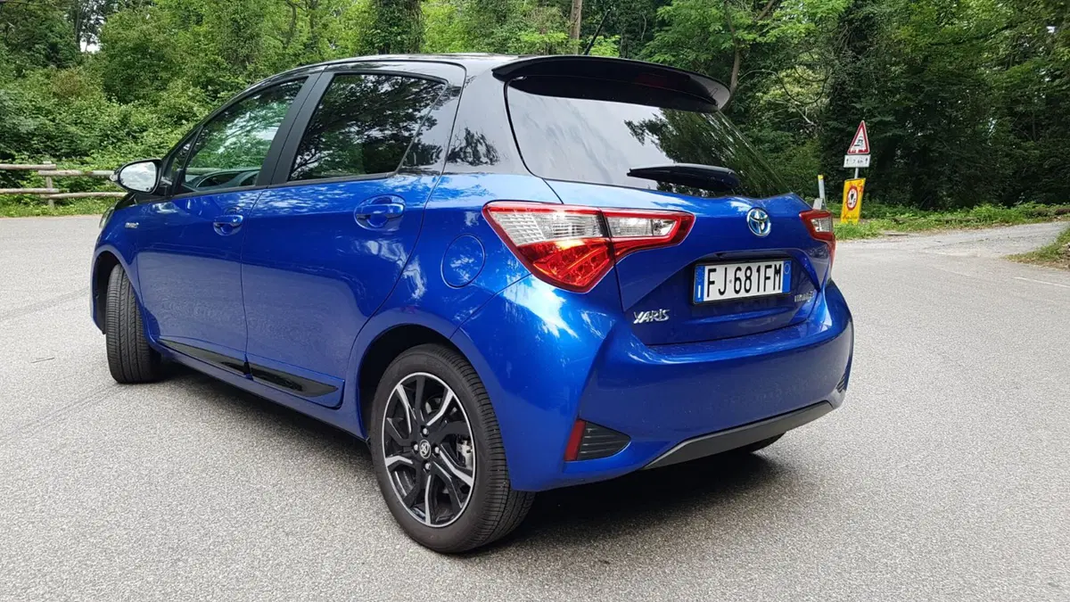 Toyota Yaris (2)