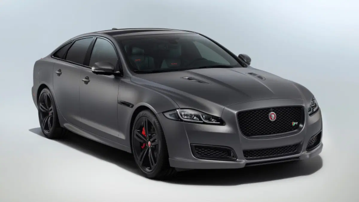 Jaguar XJR575, 575 CV di eleganza  (11)