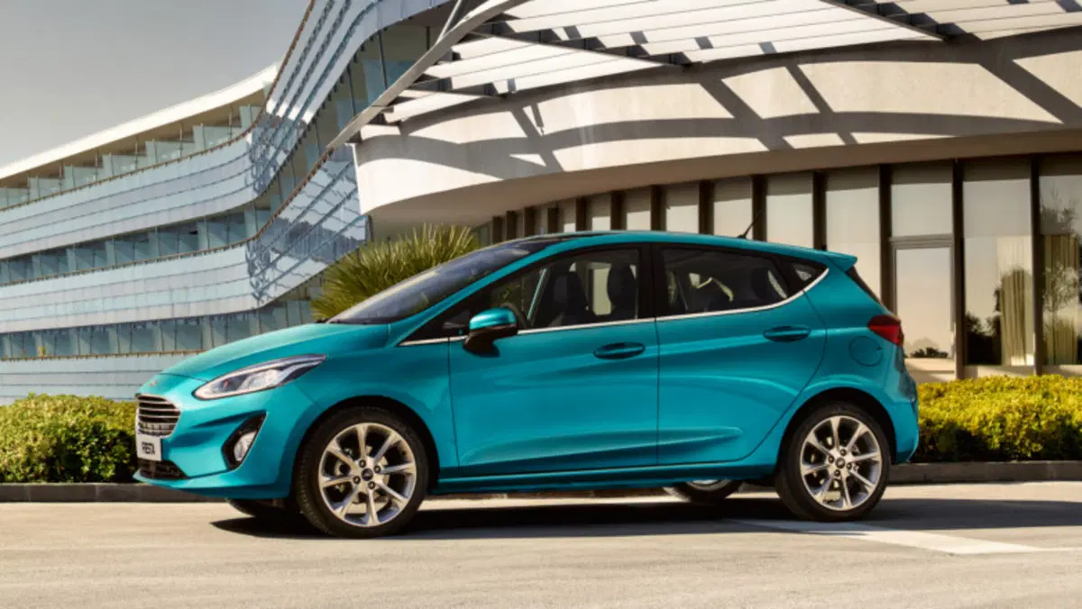 Ford Fiesta 1.5 EcoBlue 5 porte ST-Line (2)