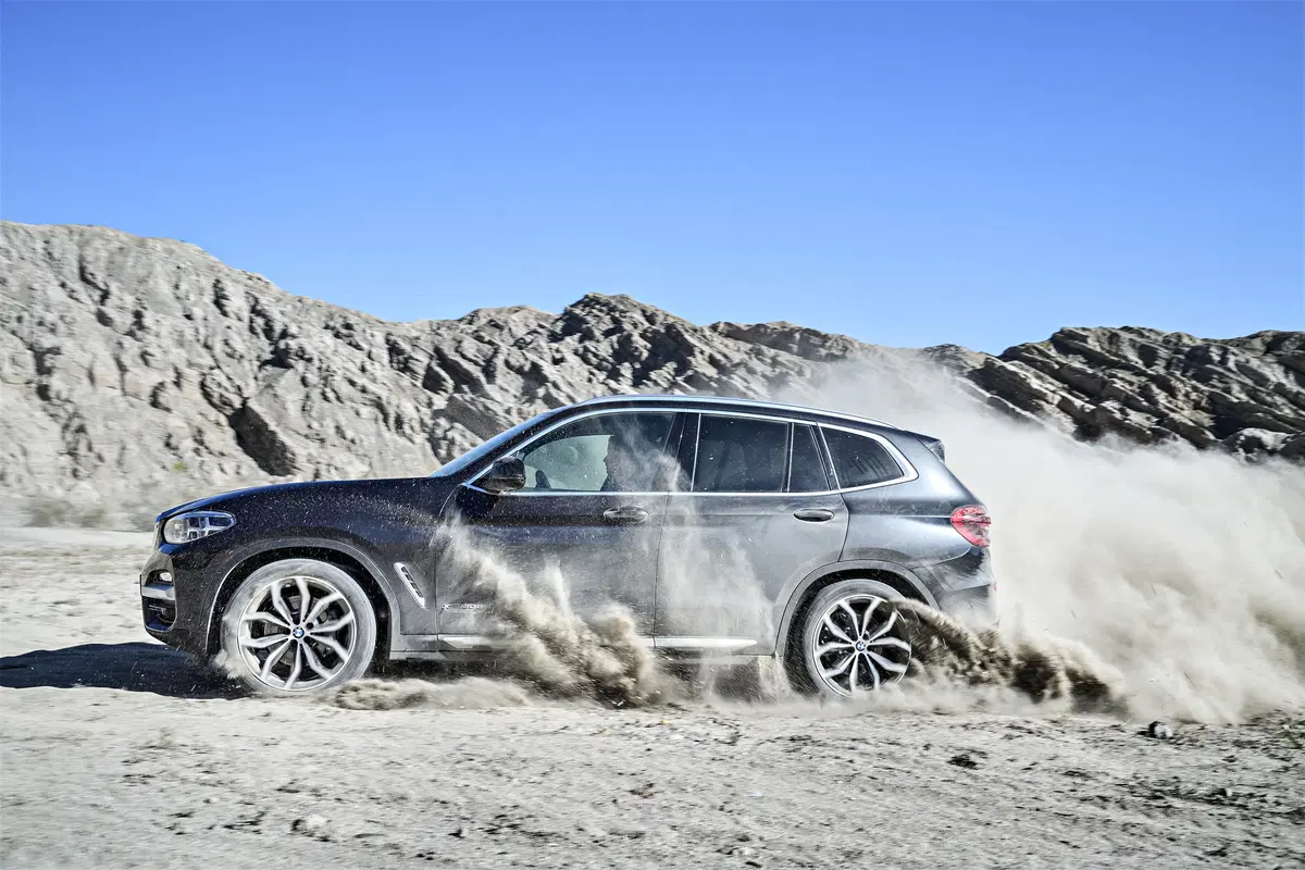 BMW X3 xDrive30d 249CV Luxury (27)