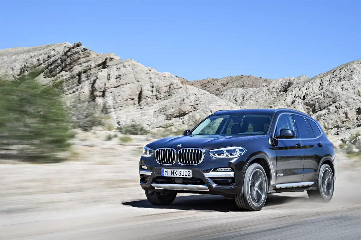 BMW X3 xDrive30d 249CV Luxury (28)