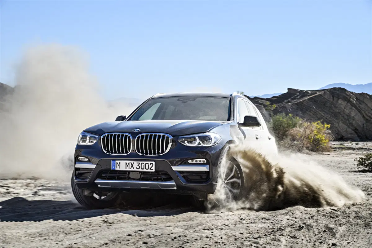 BMW X3 xDrive30d 249CV Luxury (30)