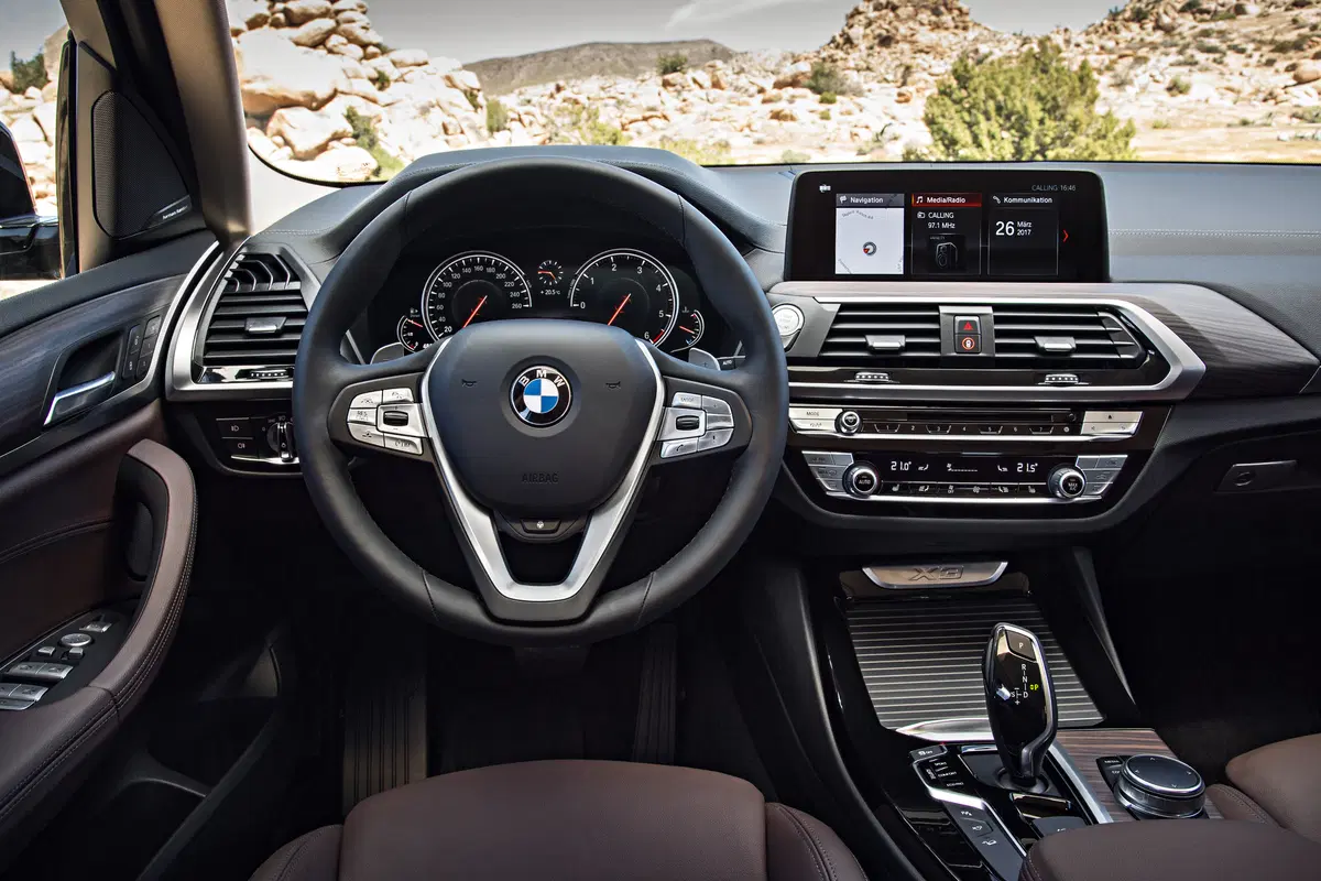 BMW X3 xDrive30d 249CV Luxury (32)