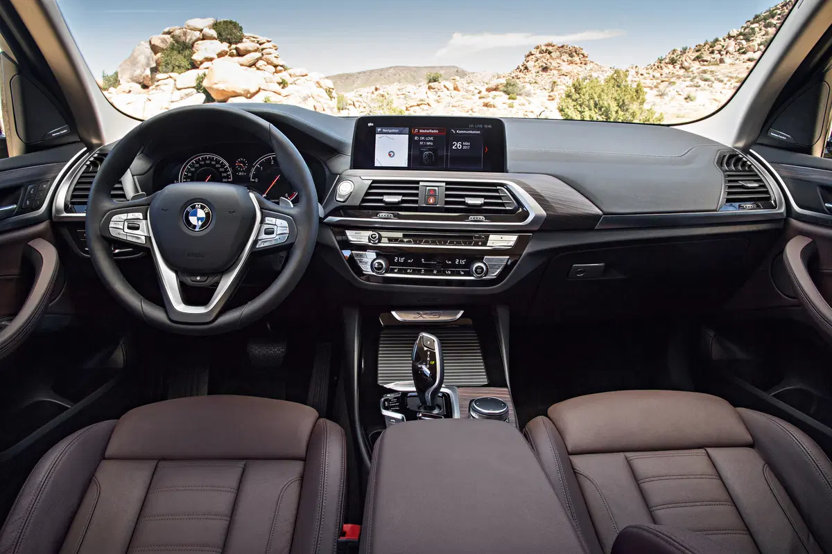 BMW X3 xDrive30d 249CV Luxury (35)