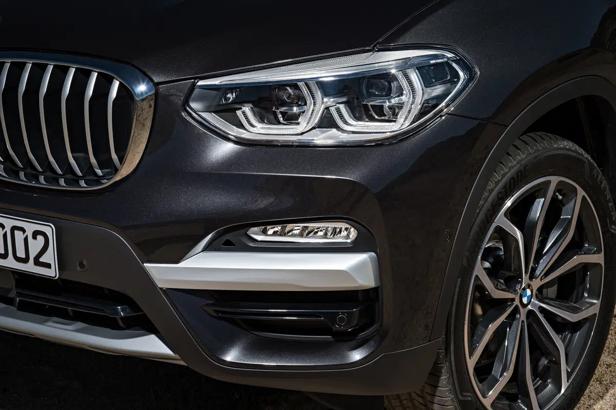BMW X3 xDrive30d 249CV Luxury (41)