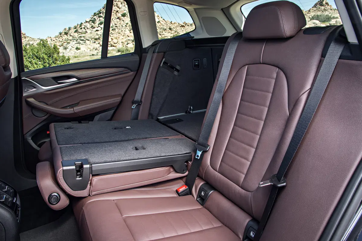 BMW X3 xDrive30d 249CV Luxury (33)