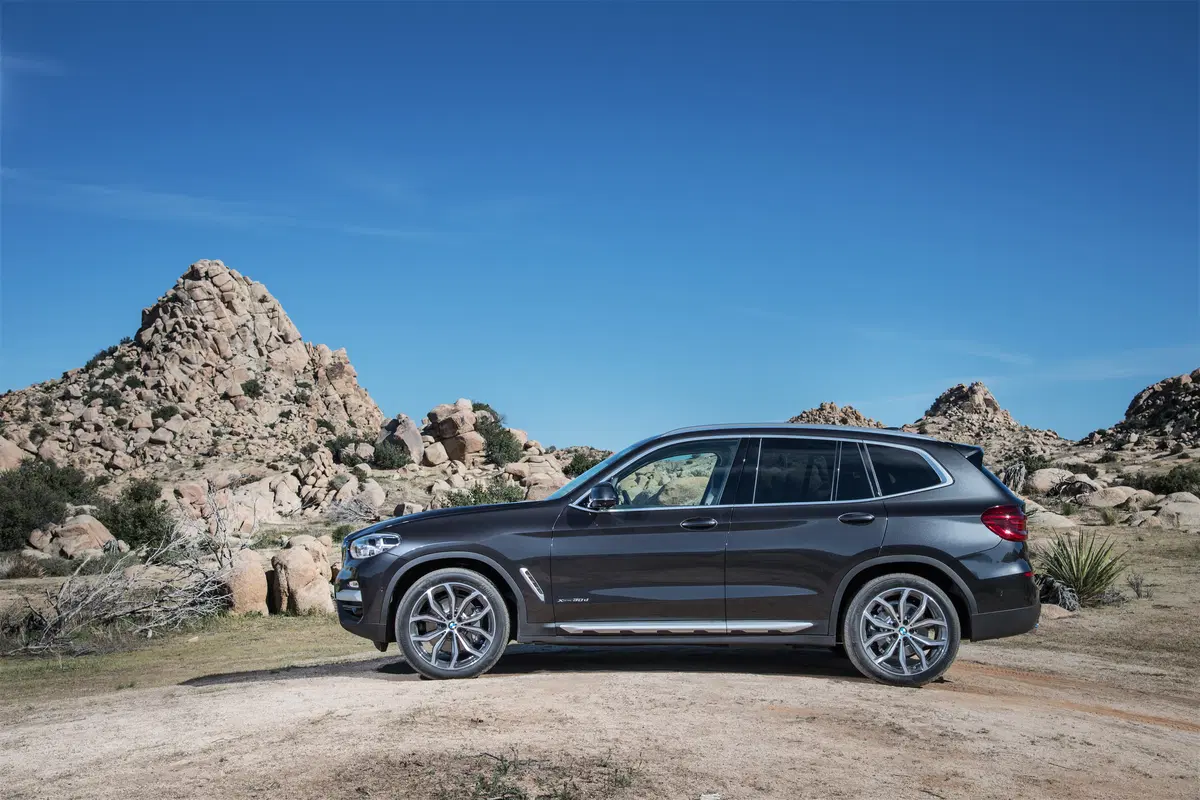 BMW X3 xDrive30d 249CV Luxury (42)