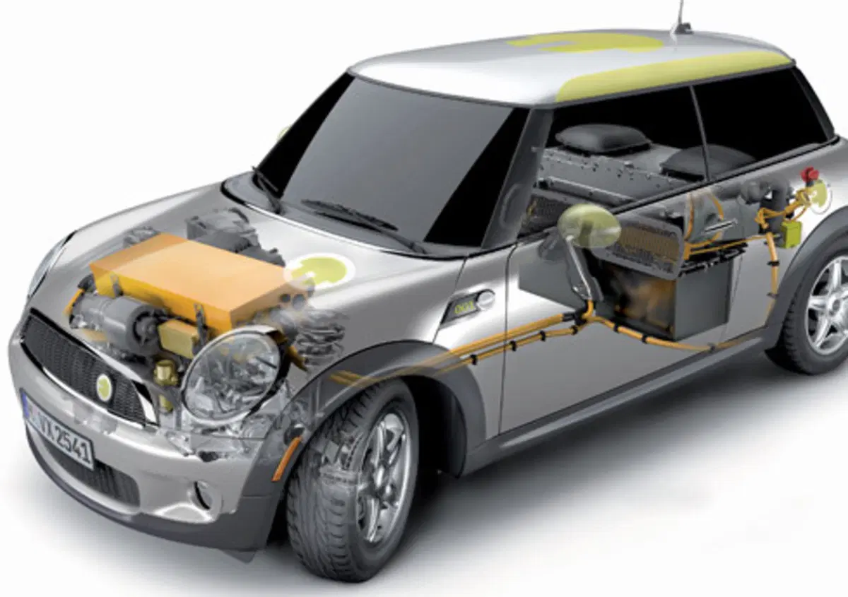 BMW costruir&agrave; le Mini elettriche in UK nonostante il rischio Brexit