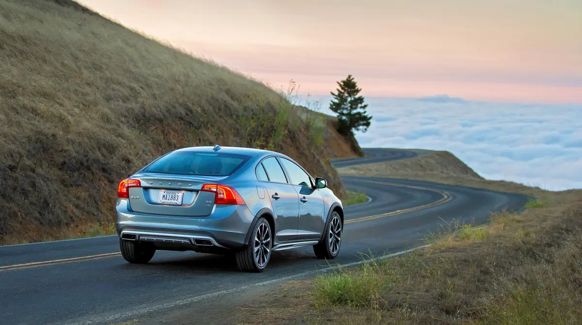 Volvo S60 Cross Country D3 Geartronic Business Plus (7)