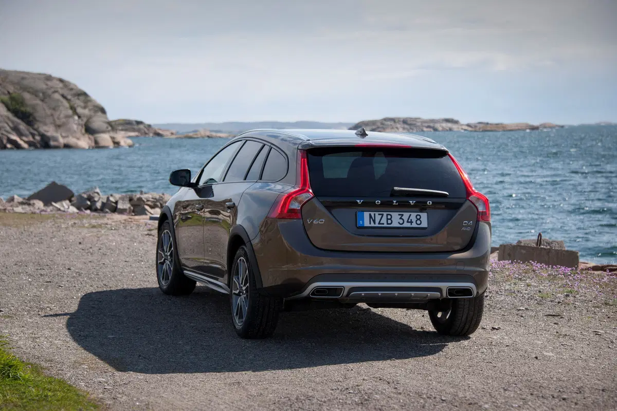 Volvo V60 Cross Country (2015-19) (8)