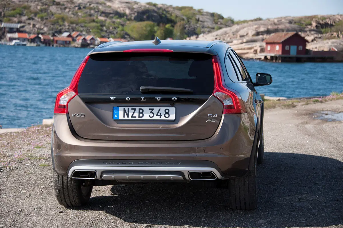 Volvo V60 Cross Country (2015-19) (12)