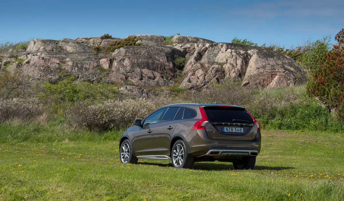 Volvo V60 Cross Country (2015-19) (15)