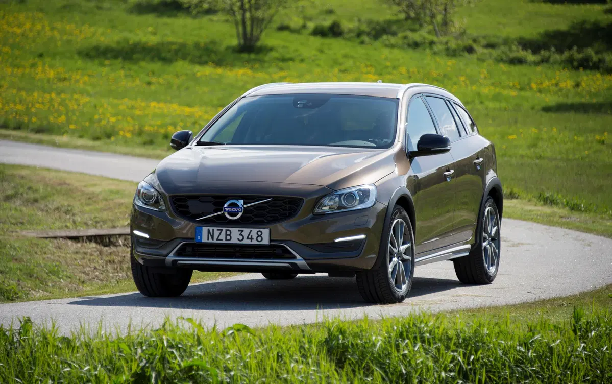 Volvo V60 Cross Country (2015-19) (16)