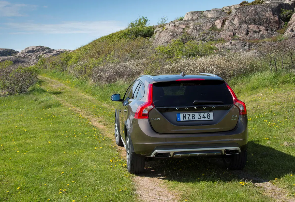 Volvo V60 Cross Country (2015-19) (17)