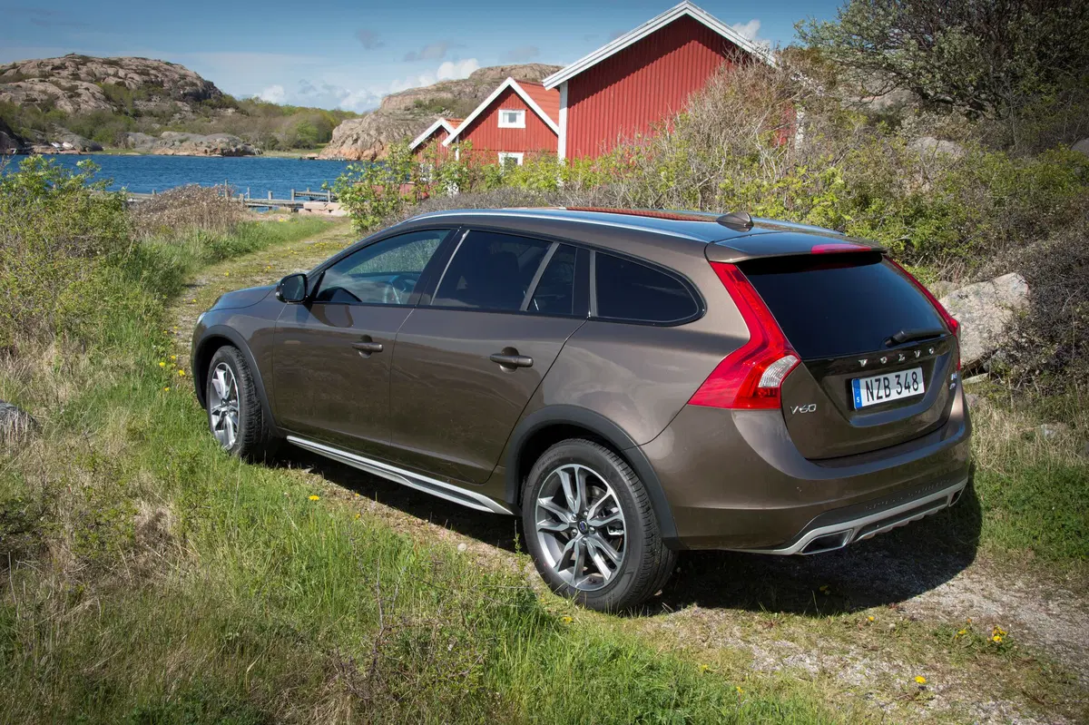 Volvo V60 Cross Country (2015-19) (18)