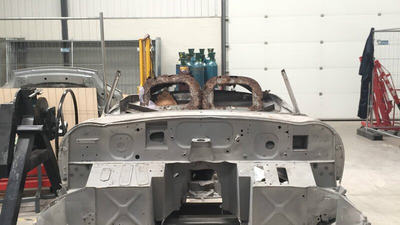Jaguar, una 500 E-Type ritrovata a pezzi verr&agrave; restaurata