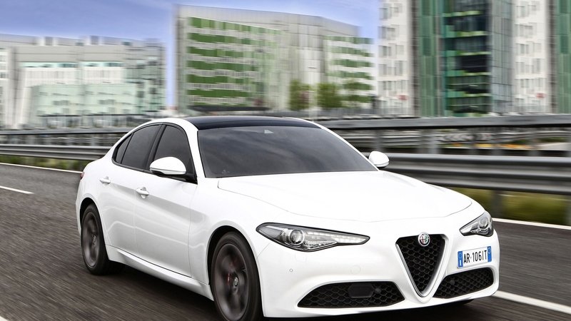 Alfa Romeo Giulia: &egrave; meglio o peggio delle tedesche? | Test drive #AMboxing