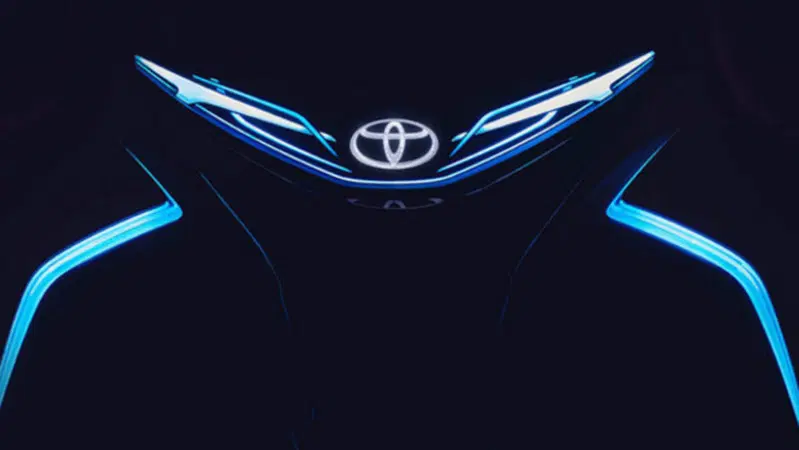 Toyota, un'auto elettrica con batterie allo stato solido nel 2022