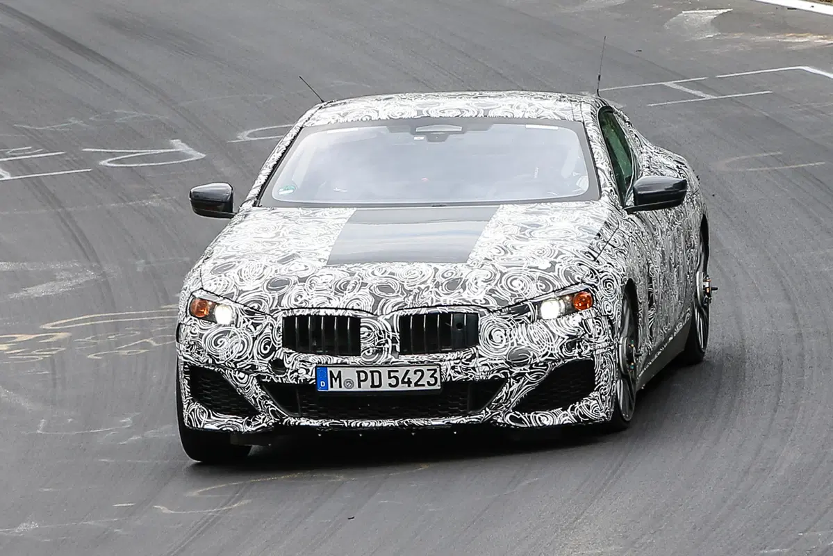 BMW Serie 8, le foto spia al Nürburgring (2)