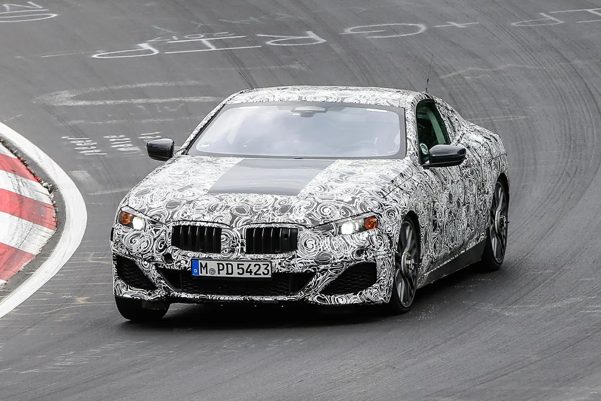 BMW Serie 8, le foto spia al Nürburgring (4)
