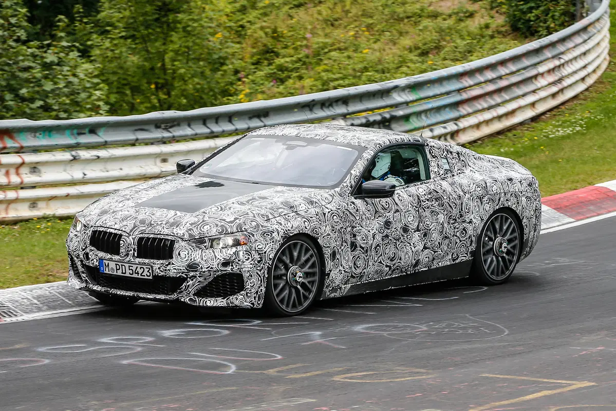 BMW Serie 8, le foto spia al Nürburgring (7)