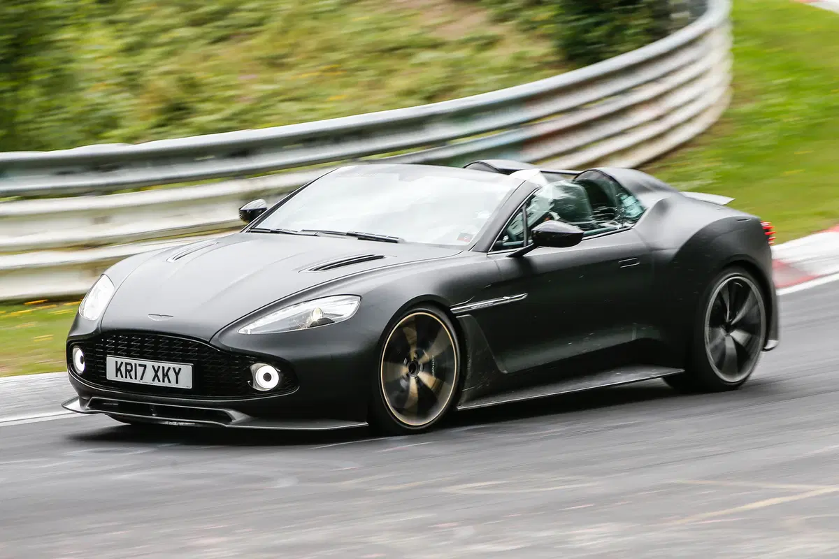 Aston Martin Vanquish Zagato Speedster, test al ring per la cabrio (3)