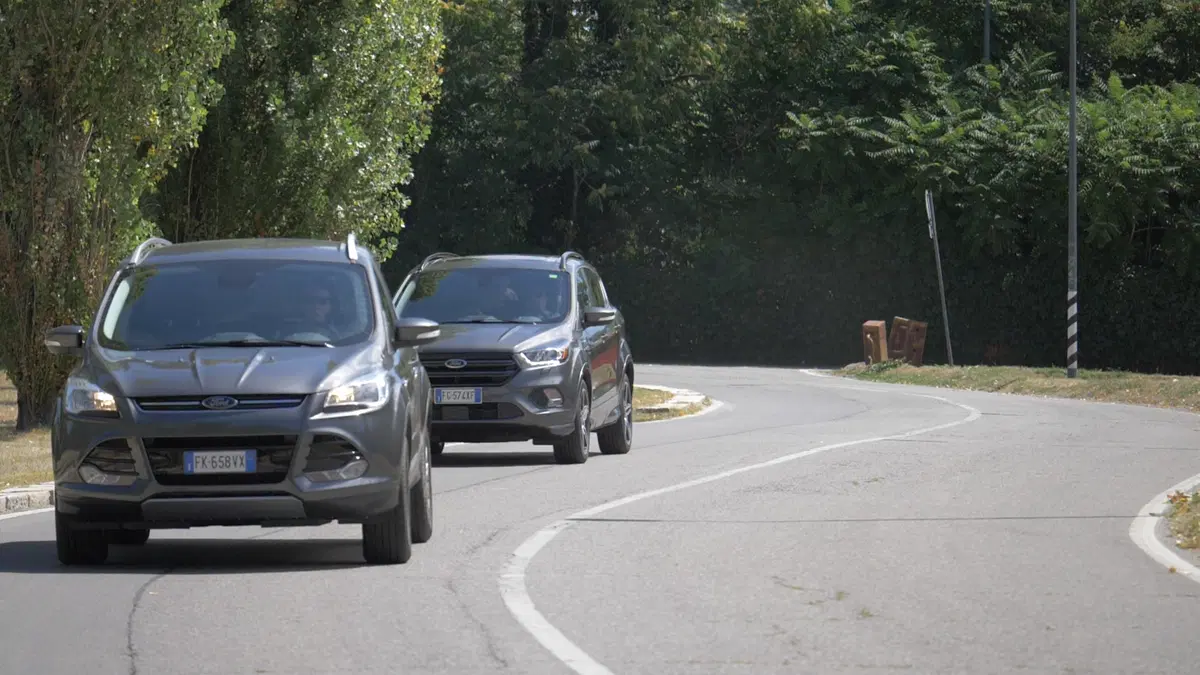 Ford Kuga 2012 vs Ford Kuga restyling: sembrano uguali (14)